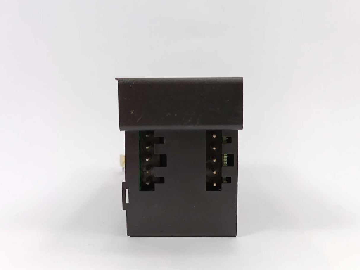 Danfoss 082B3319 AMER P/PI Controller 230V 50Hz 3VA