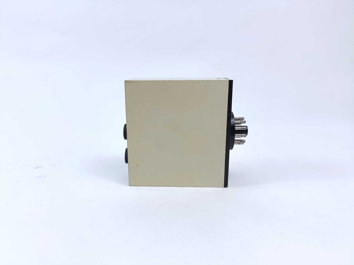 Electromatic ST125 220 S-System Relay 220VAC PT 100 Range 100C