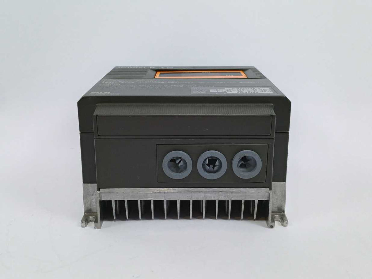 Fuji Electric FVR004K7S-2 Transistor Inverter