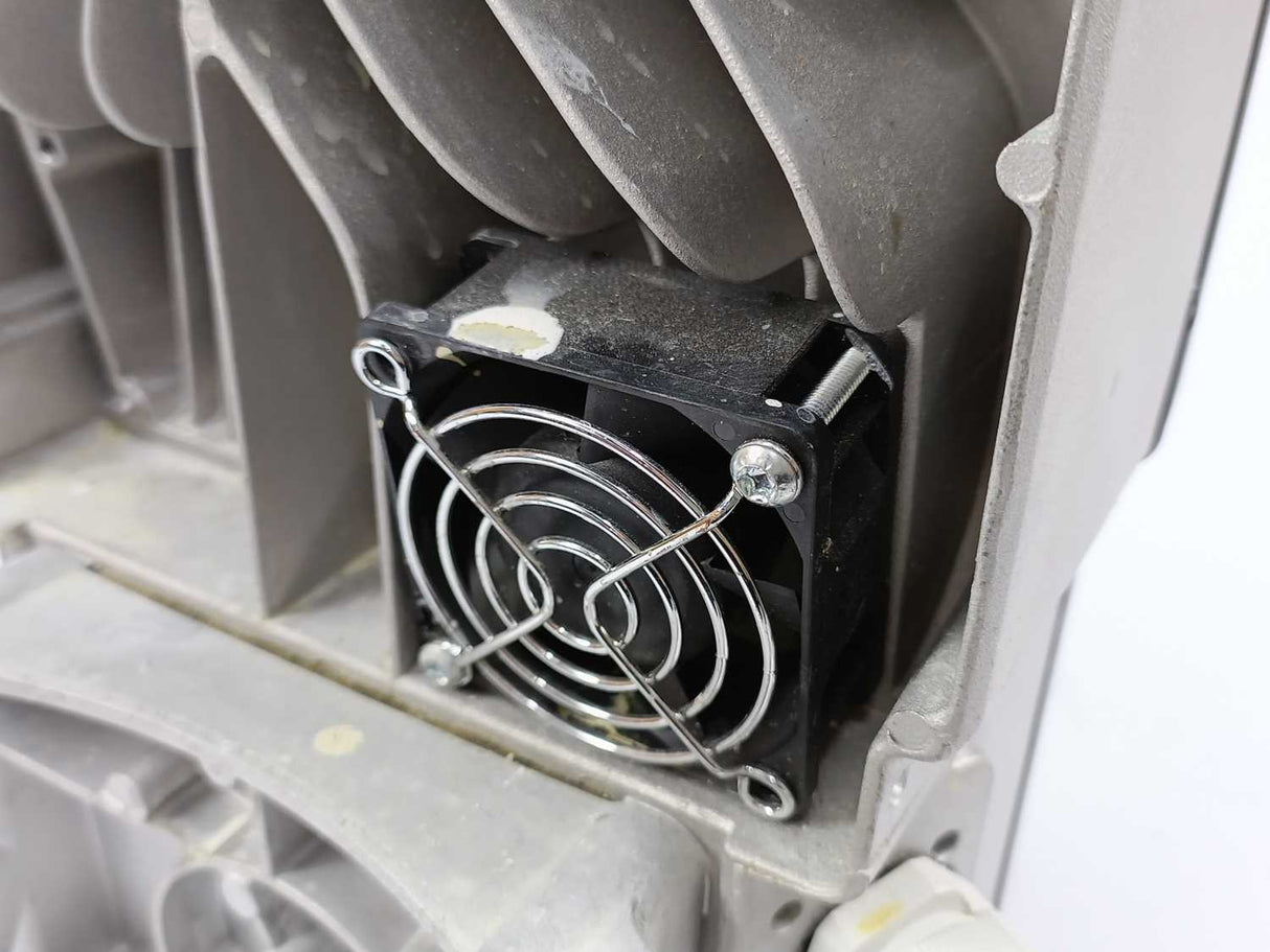 LENZE E84DGDVB55242PS 8400 motec Drive Unit