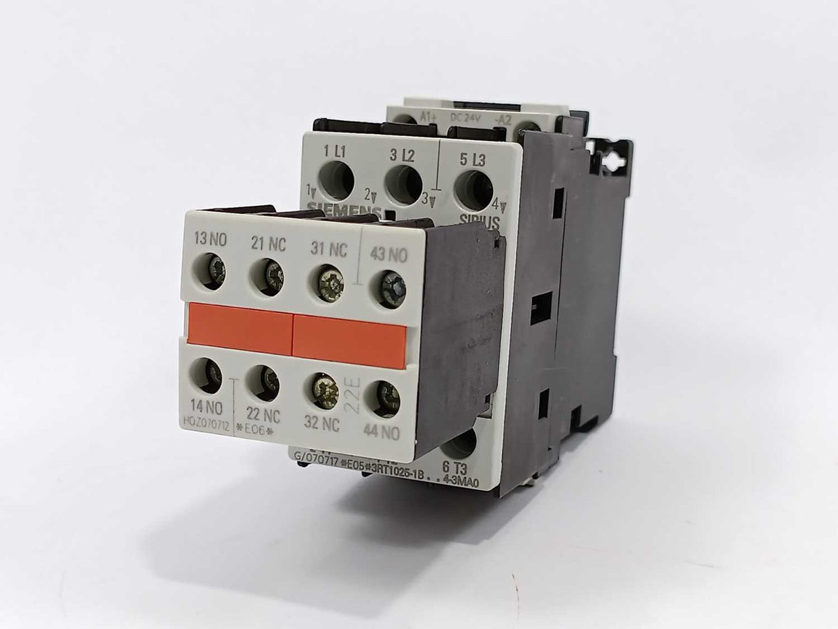 Siemens 3RT1025-1BB44-3MA0 Power Contactor 17A, 7,5kW/400V
