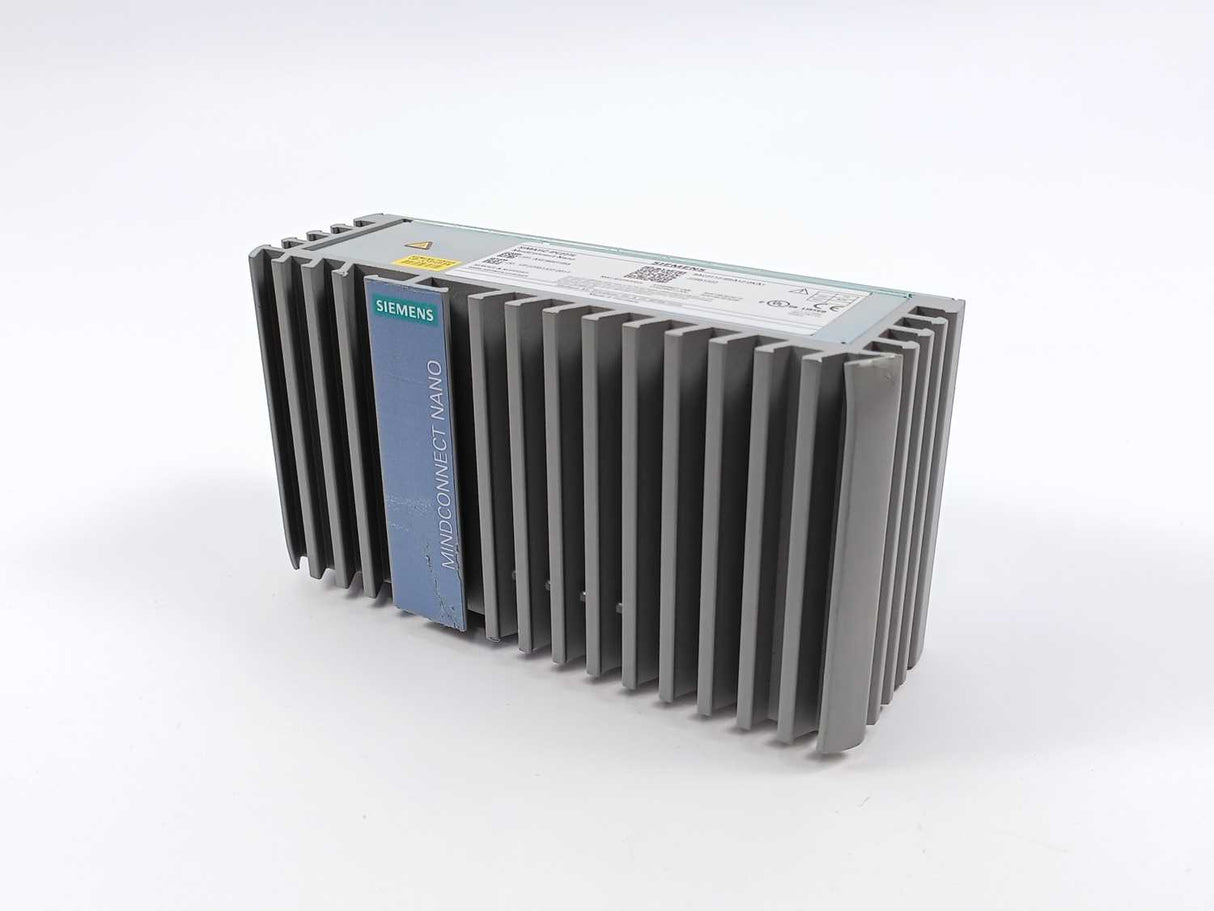 Siemens 9AC2112-8BA12-0KA1 SIMATIC IPC227E MindConnect Nano