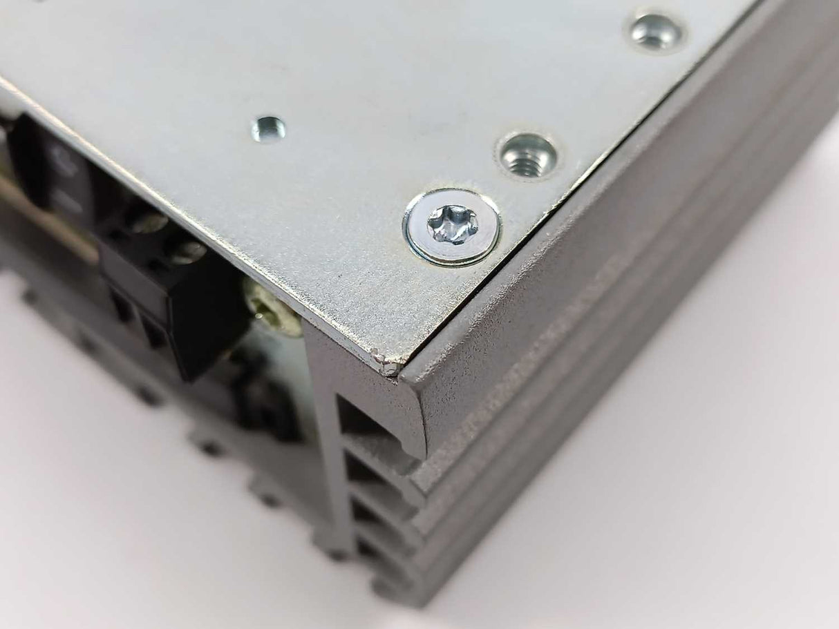 Siemens 9AC2112-8BA12-0KA1 SIMATIC IPC227E MindConnect Nano