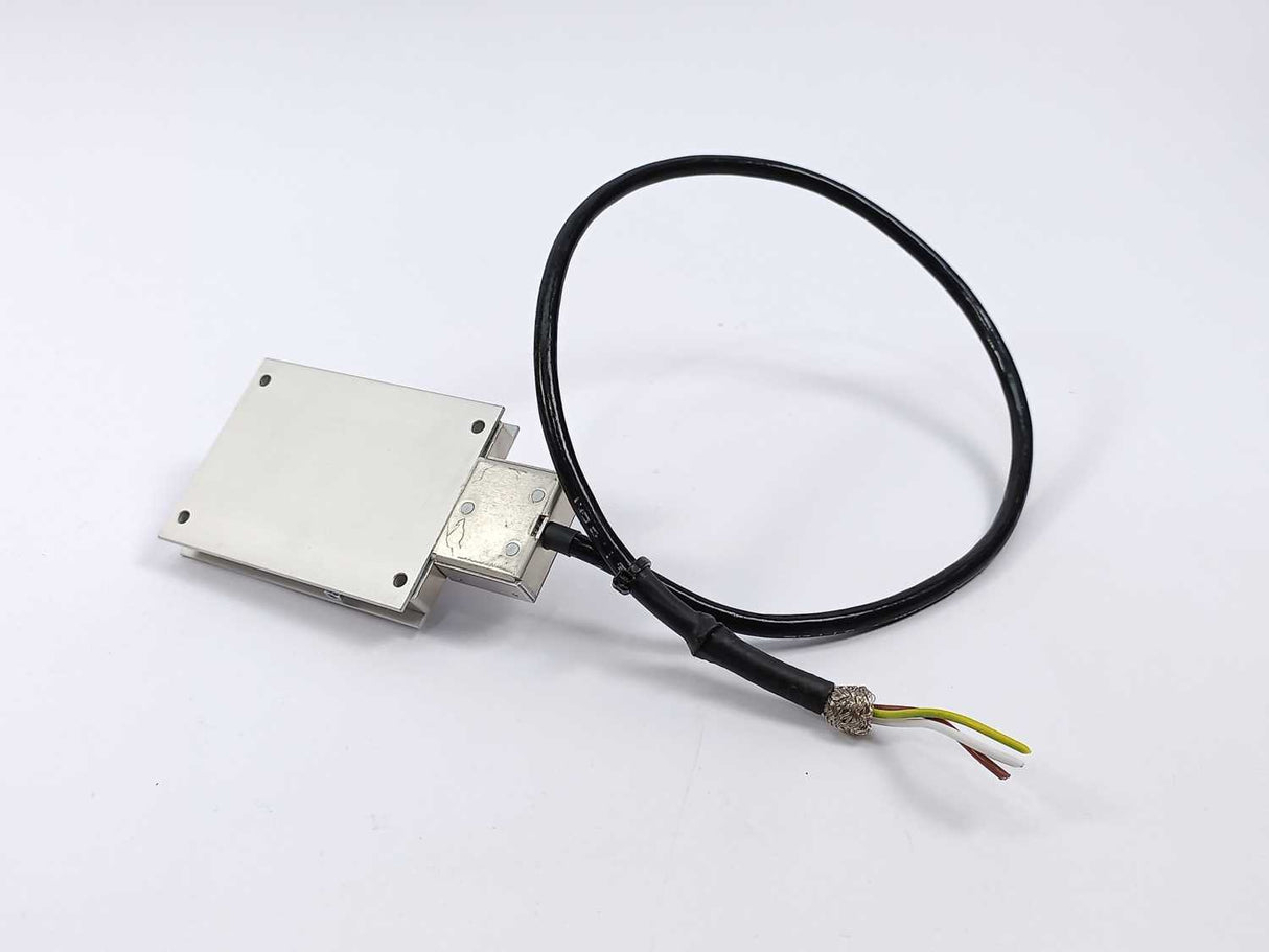 Schneider Electric VW3A7605R07 Braking Resistor 72 Ohm, 100W. 0.75m Cable