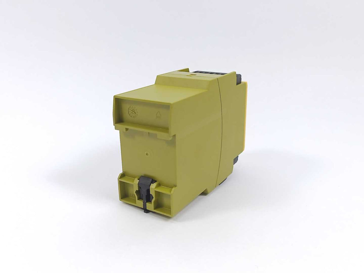 Pilz 777586 PZE X4VP4 24VDC 4n/o Safety Relay