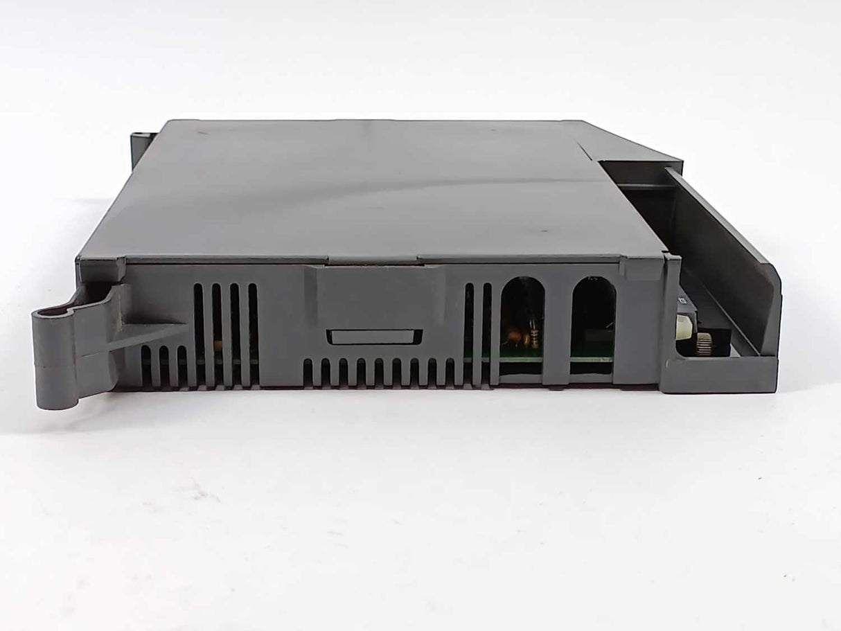 GIDDINGS & LEWIS 502-03605-00R1 PiC900 Programmable Industrial Computer