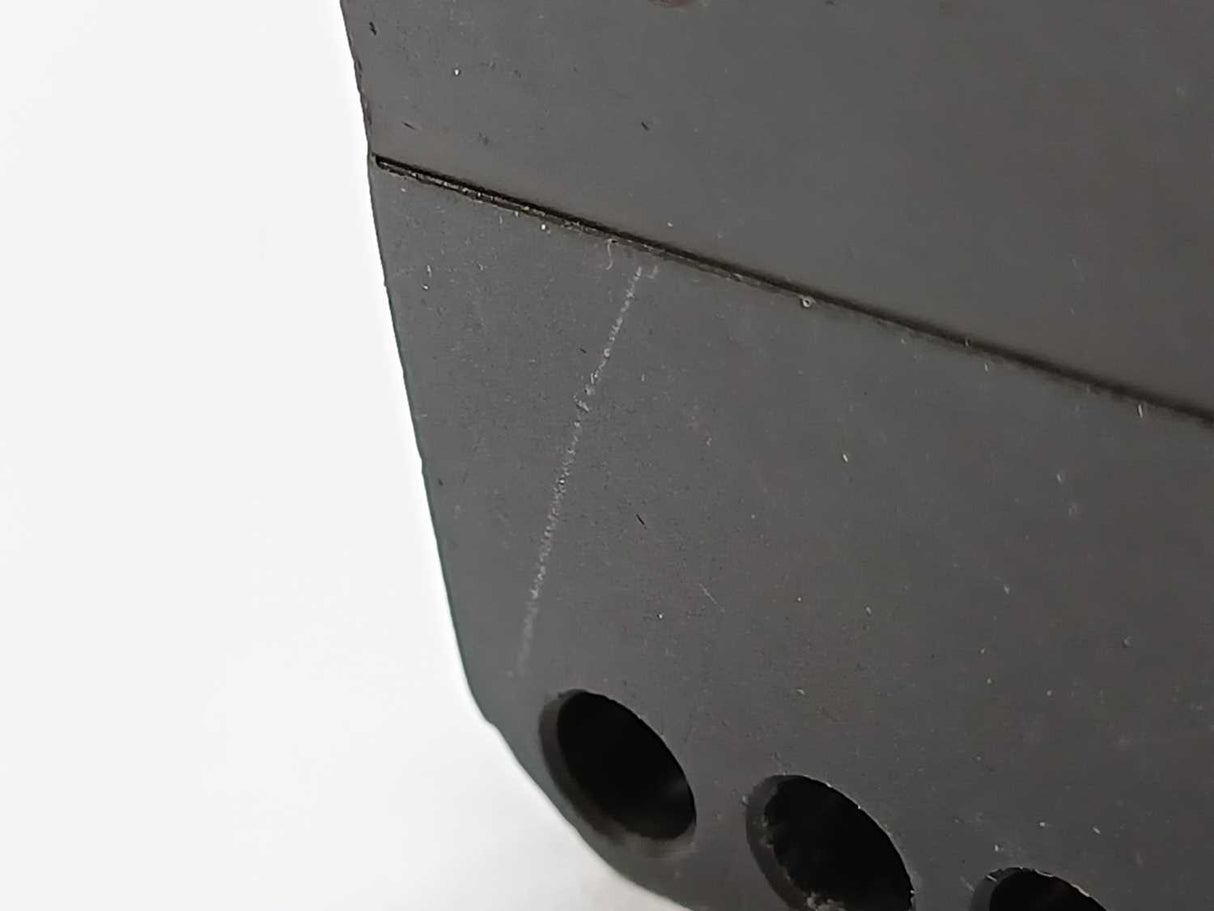 GIMATIC GM-0051 Parallel self-centring pneumatic gripper, 2/8 bar