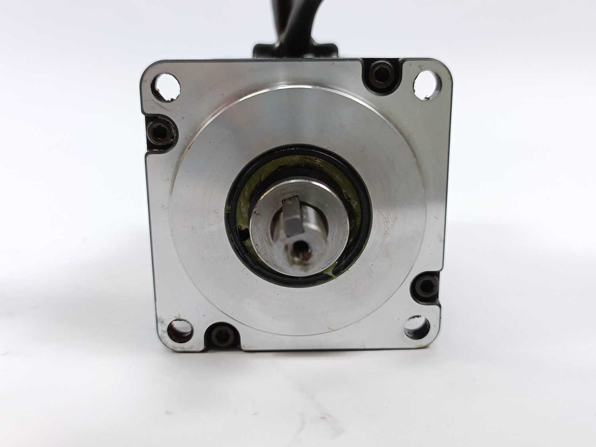 FANUC LTD A06B-0113-B075#0008 AC Servo Motor B0.5/3000