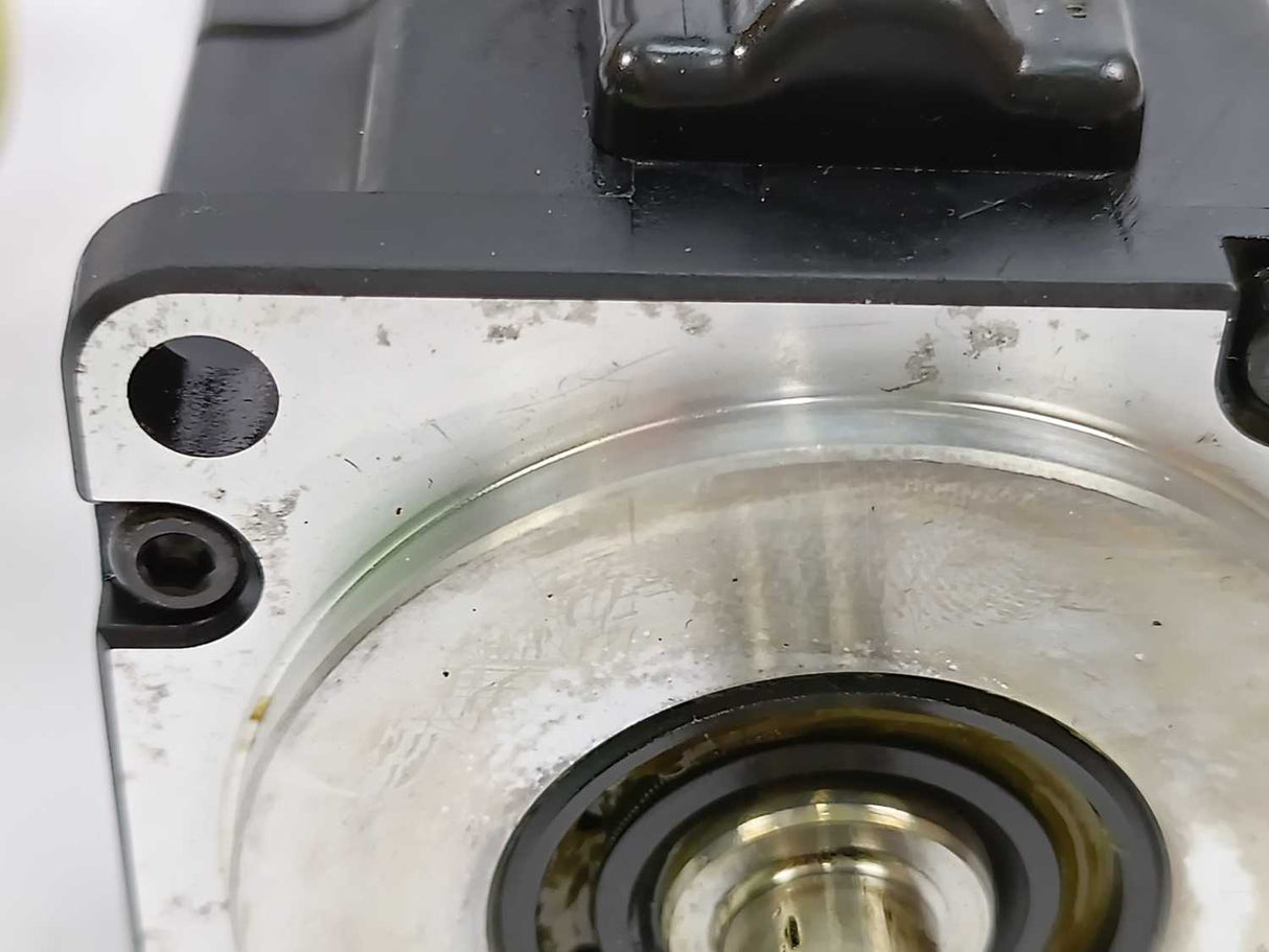 FANUC LTD A06B-0113-B175#0008 AC Servo Motor B0.5/3000