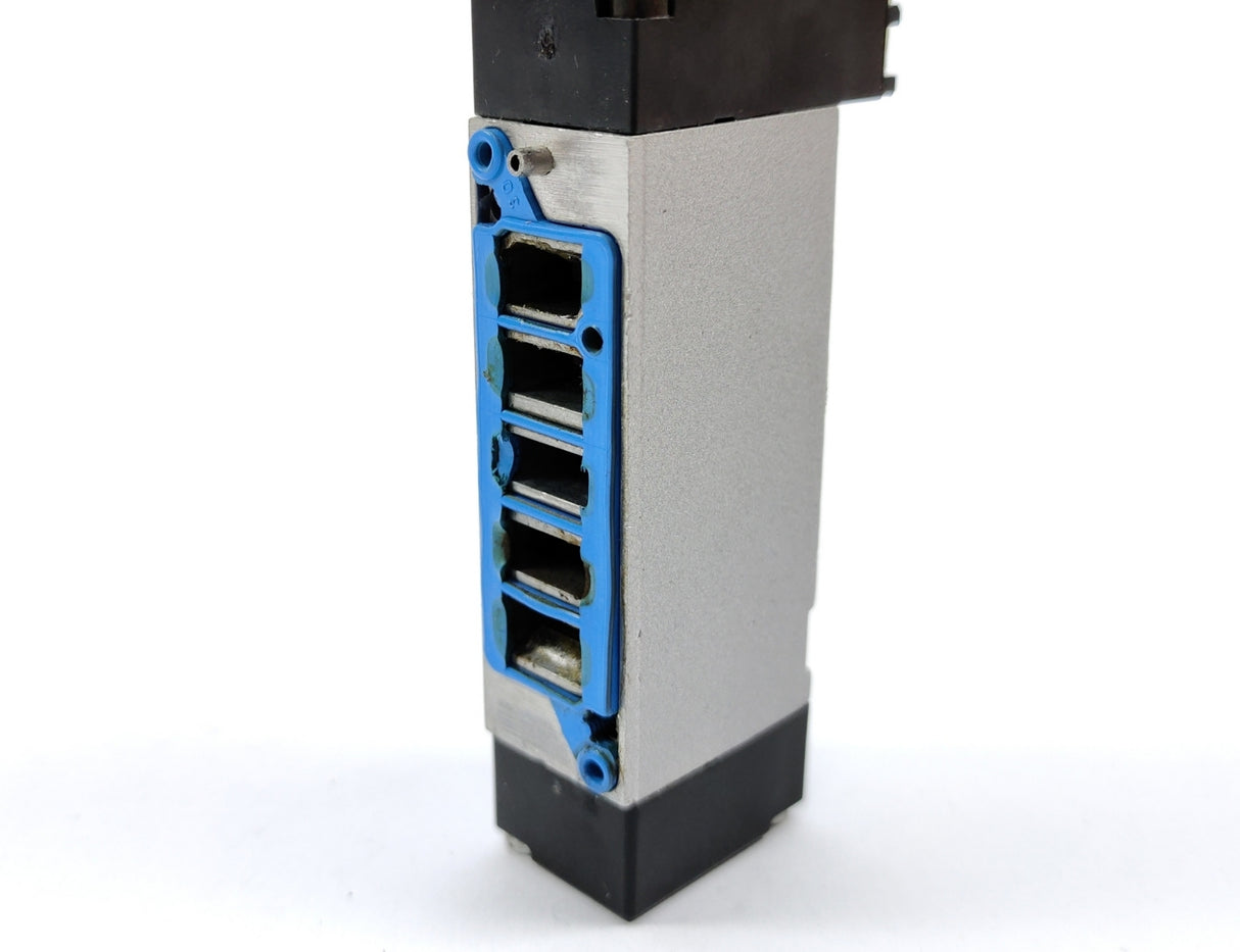 Festo 159454 Solenoid valve MT2H-5/2-4,0-S-VI-B