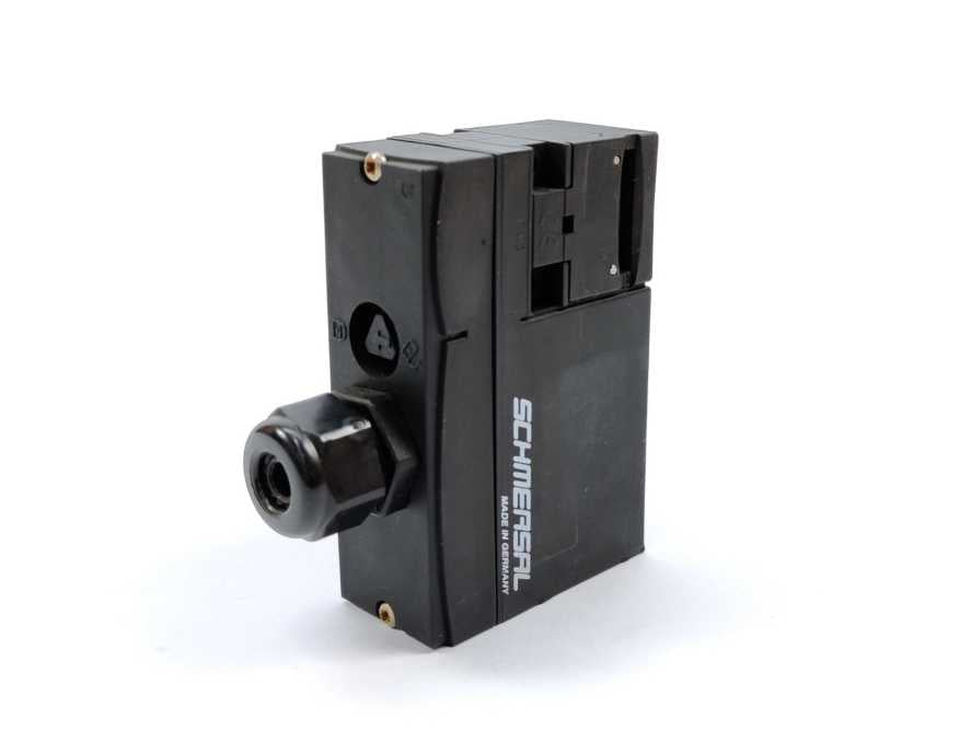 Schmersal 101141020 AZM 170-02ZRKA, 24VAC/DC SAFETY INTERLOCK SWITCH