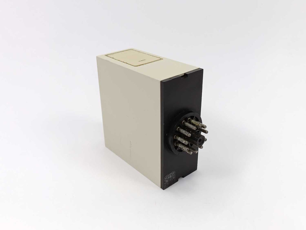 Electromatic SA 205 230 3-60 sec. 230 VAC Relay. Delay on Operate