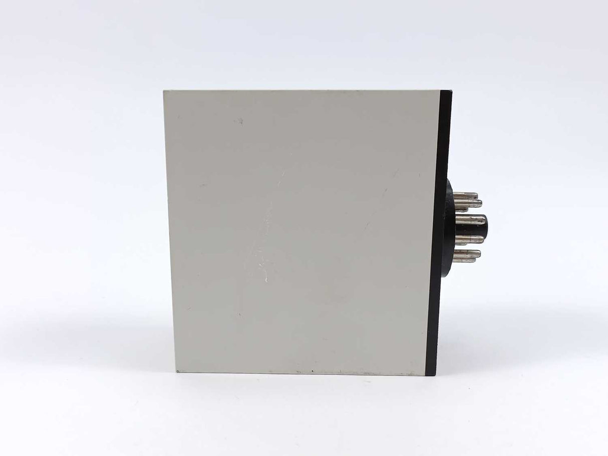 Electromatic SD110 220 Inductive Sensor Relay