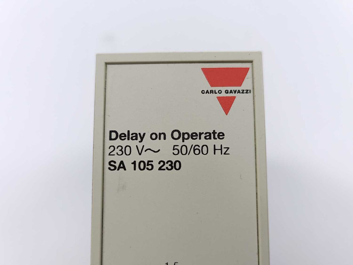 Carlo Gavazzi SA 105 230 3-60 sec. 230 VAC Relay. Delay on Operate