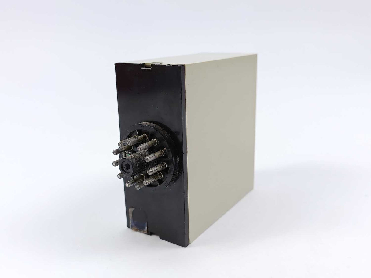 Electromatic SA 245 048 Delay On Operate Timer