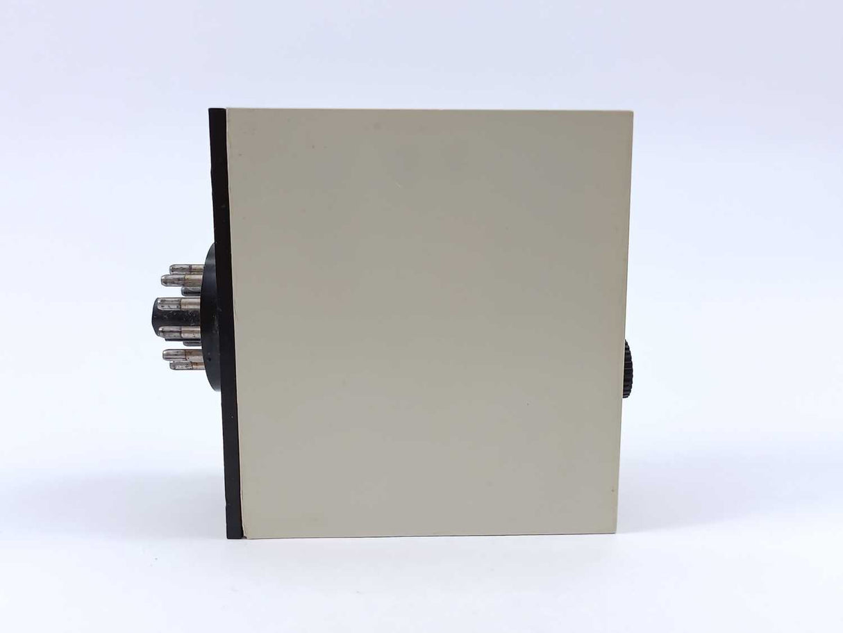 Electromatic SA 245 048 Delay On Operate Timer