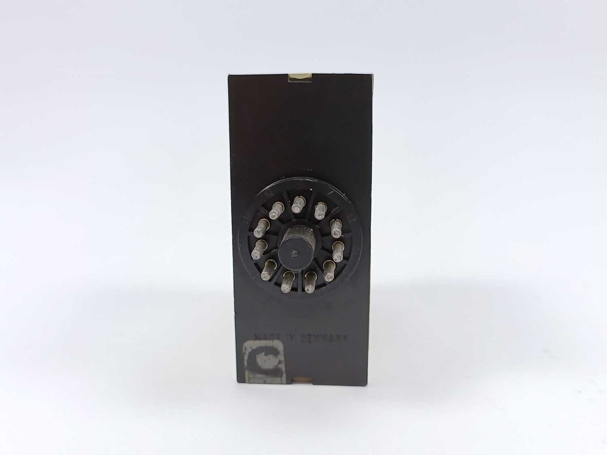 Electromatic SA 245 220 Delay On Operate 3-60min. 220VAC.