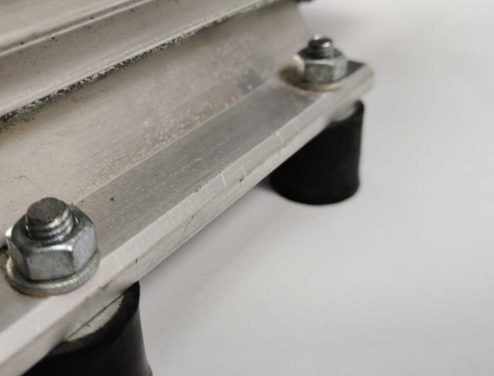 Hanning Elektro-Werke E5yz2B-046 0.1/0.12kW Vacuum Pump Busch SV 1003 D 000 PLZZ