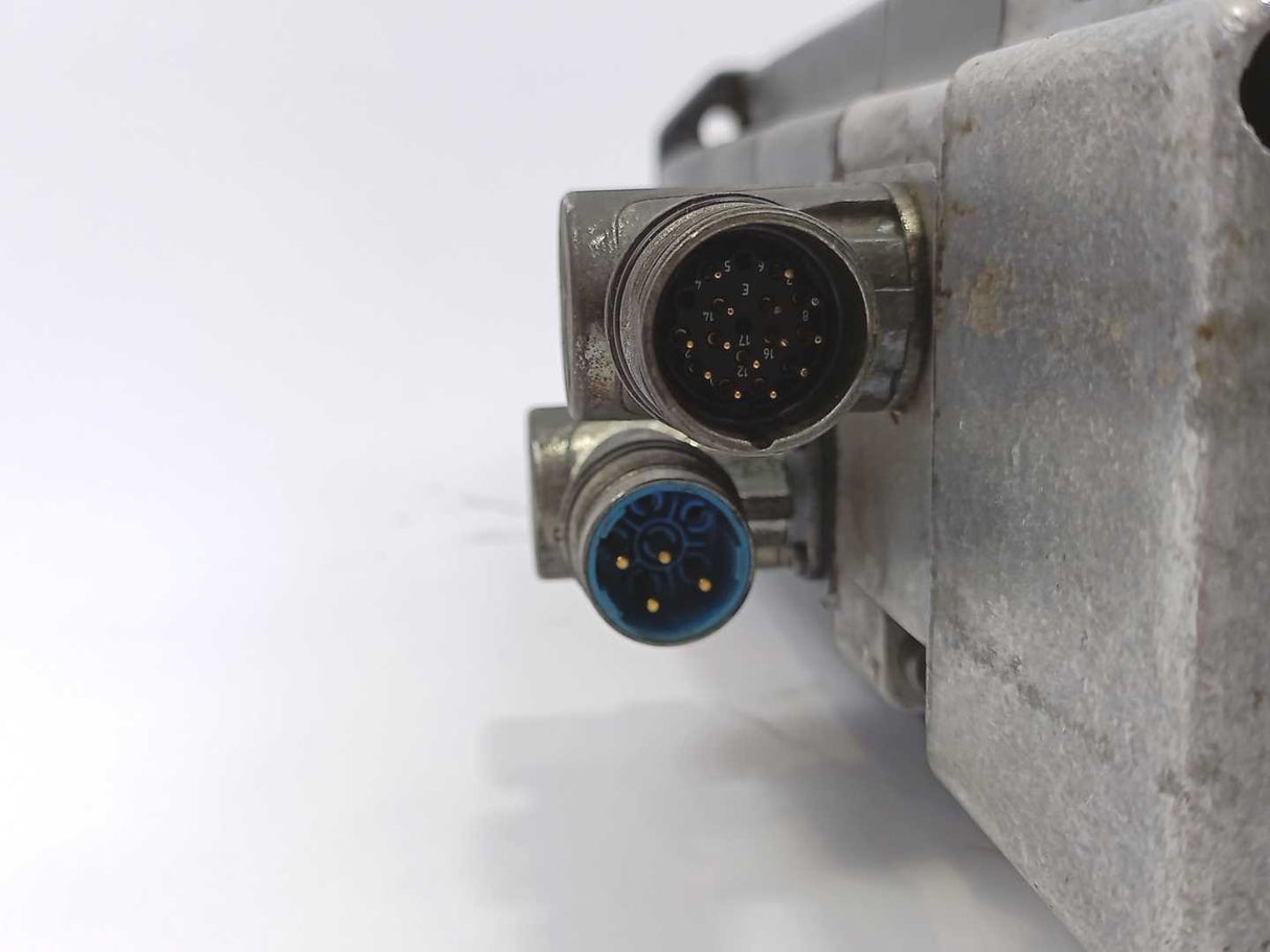 Siemens 1FK6063-6AF71-1GA0 Synchronous Servo Motor 11 Nm, 3000 r/min