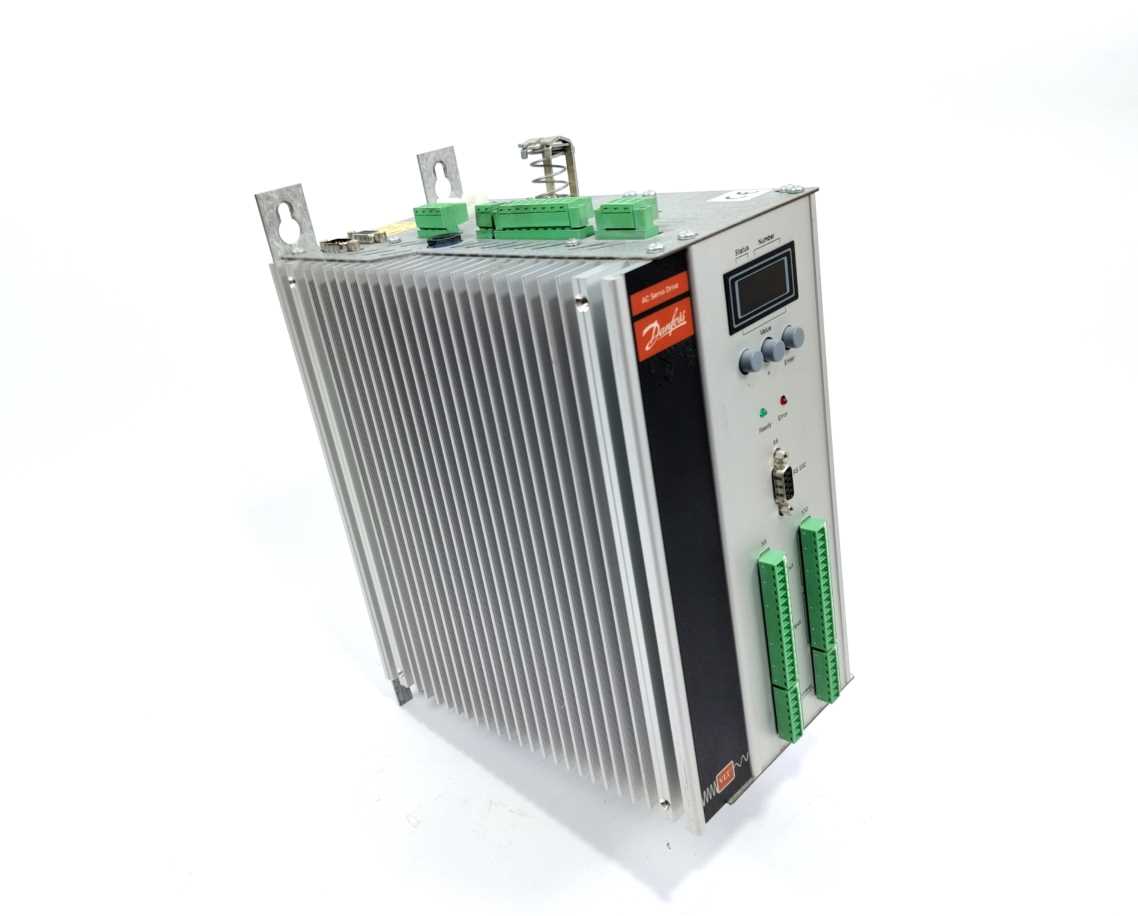 Danfoss 175G6302 SCS 2500/F3 AC Servo Drive