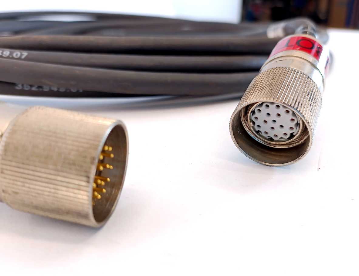 KUKA x31 71-051-221 Data Cable 7m X21/X31