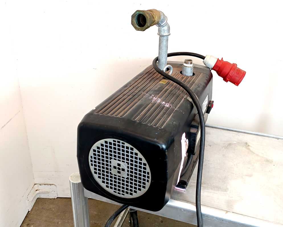 Busch SD 1040 C 000 INXX Oil-Free Rotary Vane Compressor | 40 m³/h | 1.25 kW