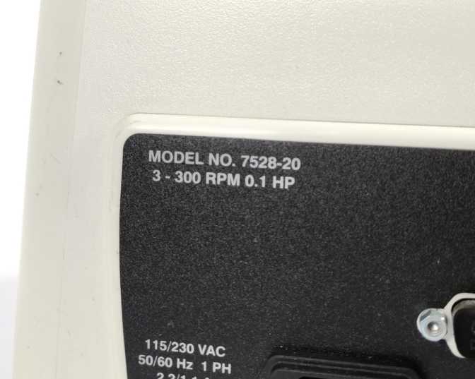 Cole Parmer MasterFlex L/S 7528-20 Peristaltic Pump w/ 2pcs 956-0025 Head