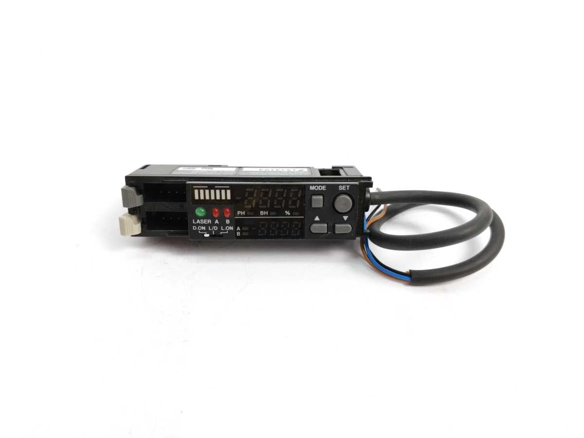 KEYENCE LV-51MP Digital Laser Sensor