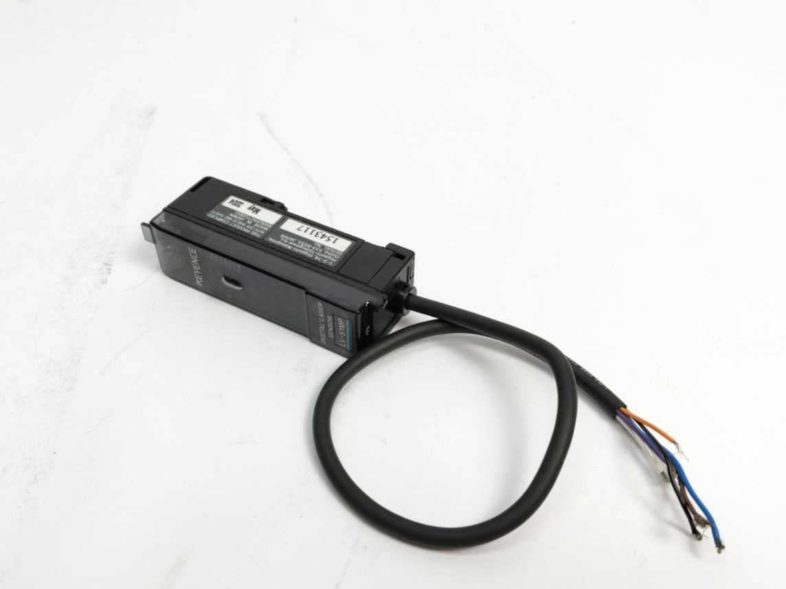 OMRON E3S-AT11-D Medium Photoelectric Sensor