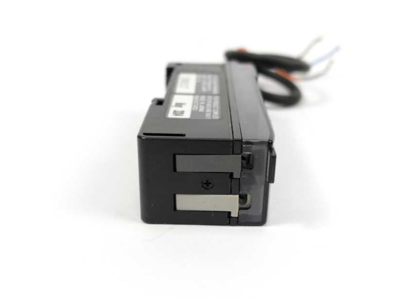 KEYENCE LV-51MP Digital Laser Sensor