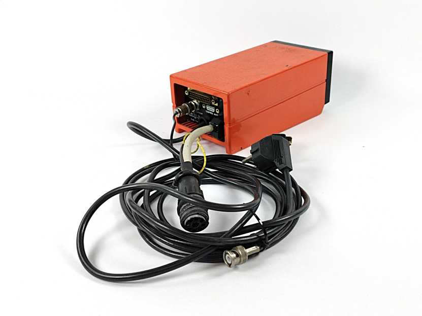 Leybold Heraeus IM 220 Control Unit IONIVAC