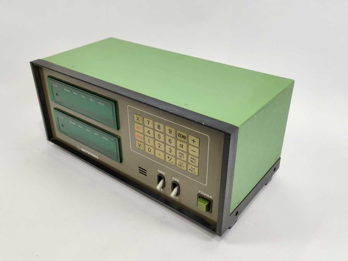 Mitutoyo GML-1705WEC Digital Readout for milling, lathe.