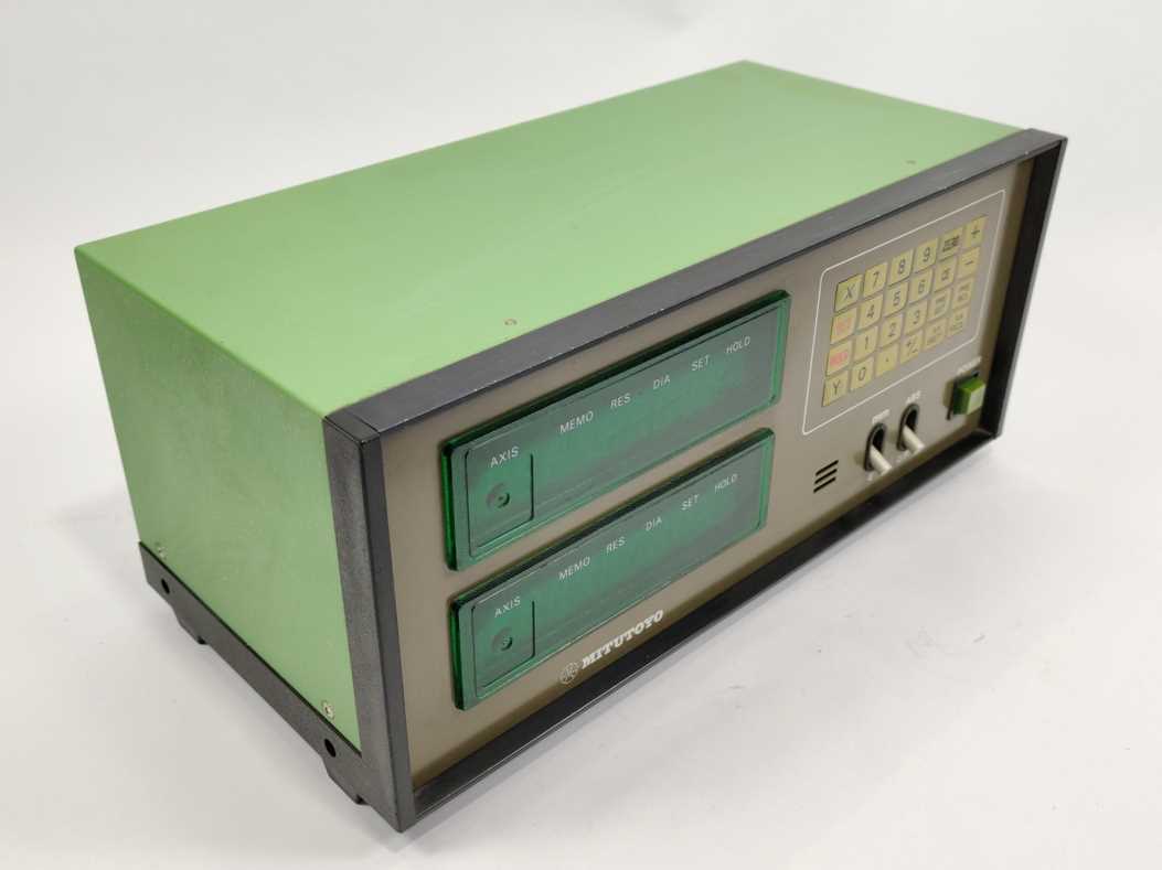 Mitutoyo GML-1705WEC Digital Readout for milling, lathe.