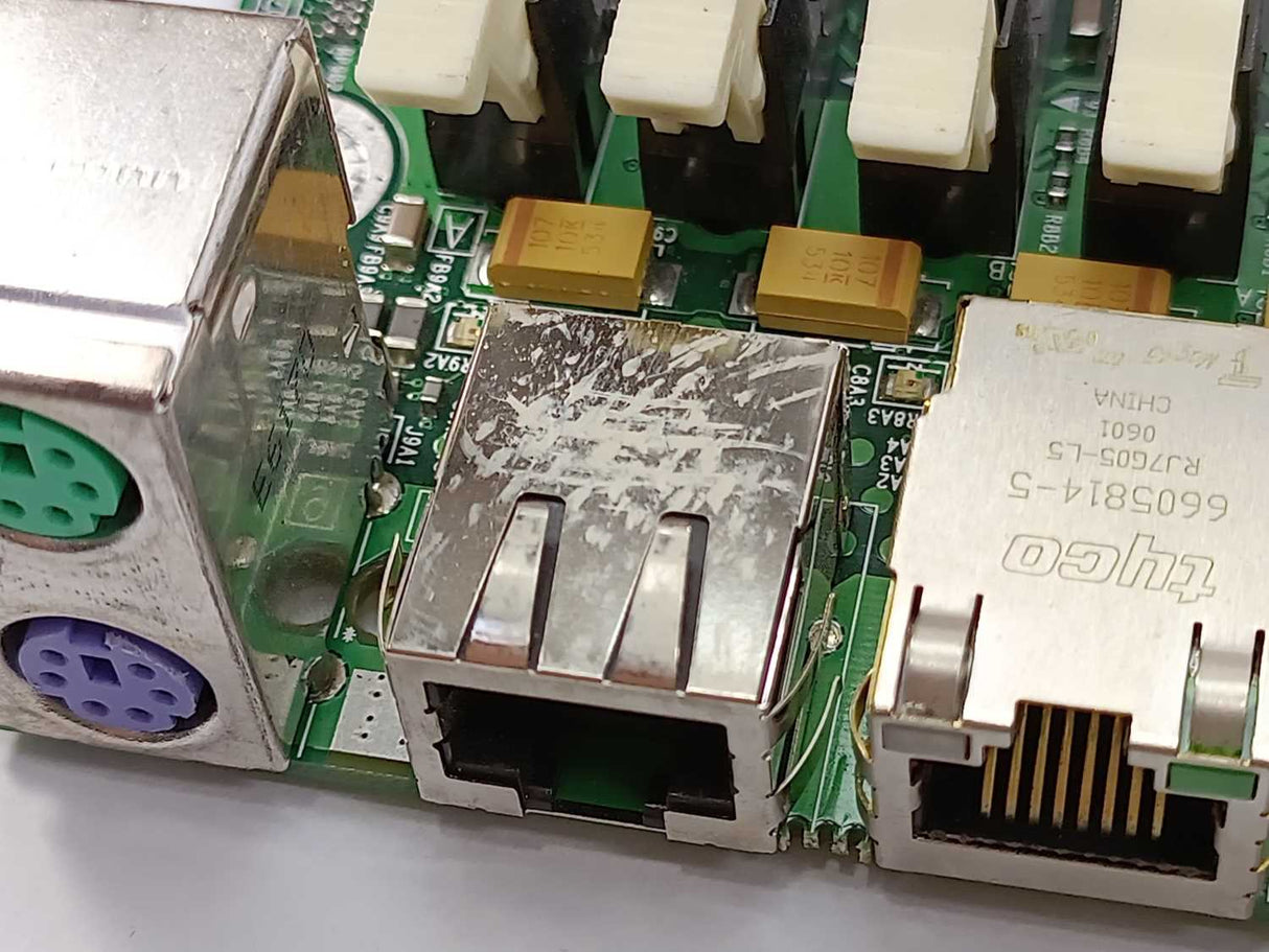 Intel C53662-650 T0038605 A04 SE7520JR2 Dual Socket Server Board