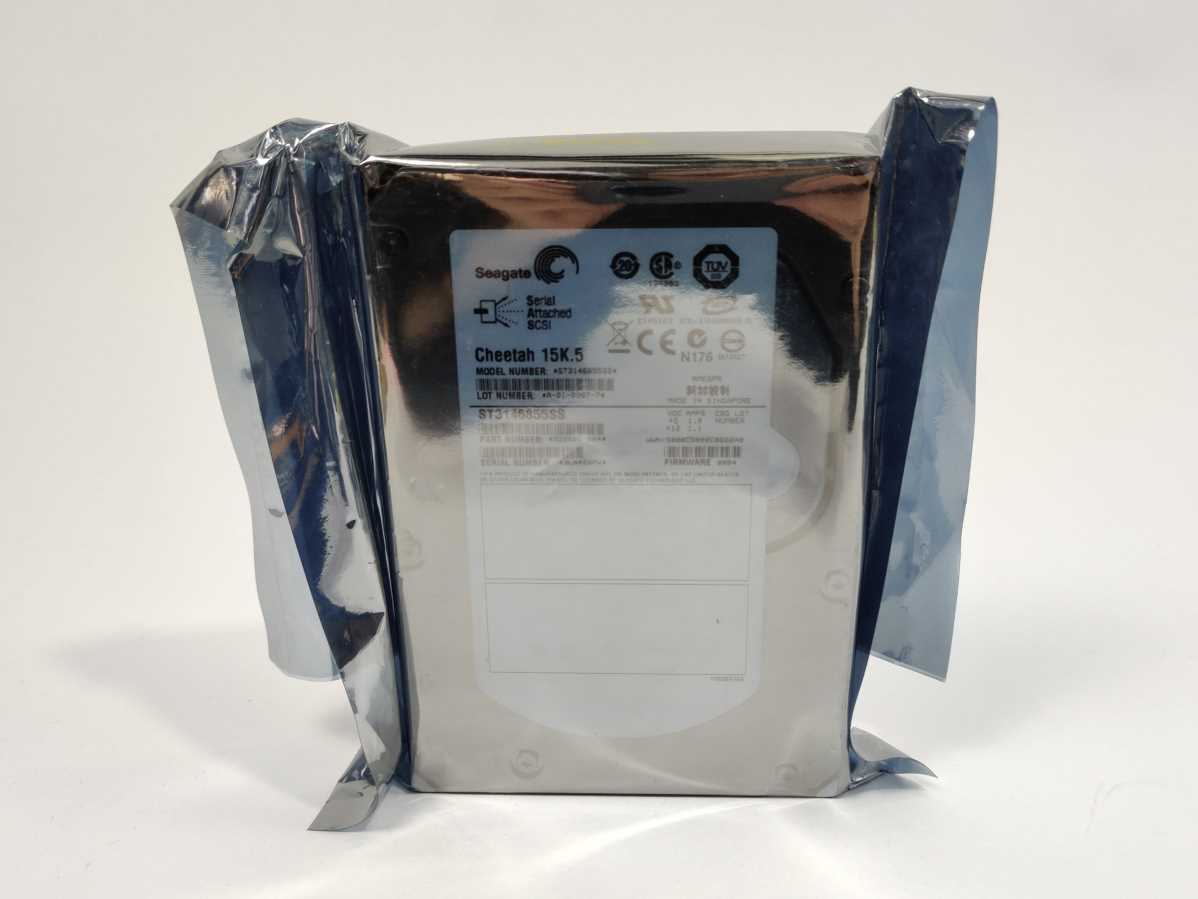 Seagate 9Z2066-004 ST3146855SS Internal Hard Drive 146.8GB, SAS, 3.5″