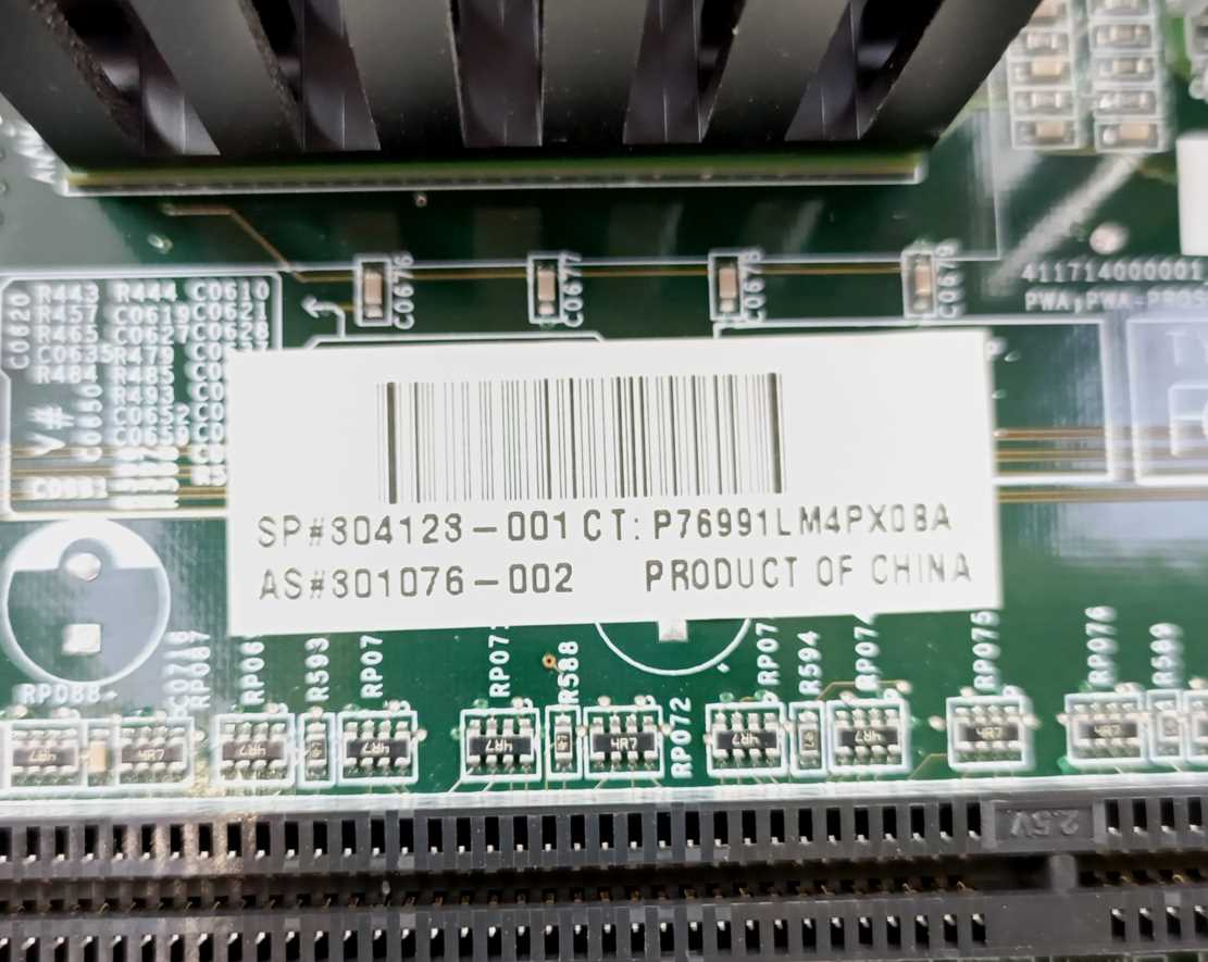 HP 304123-001 301076-002 Dual Xeon XW8000 Workstation