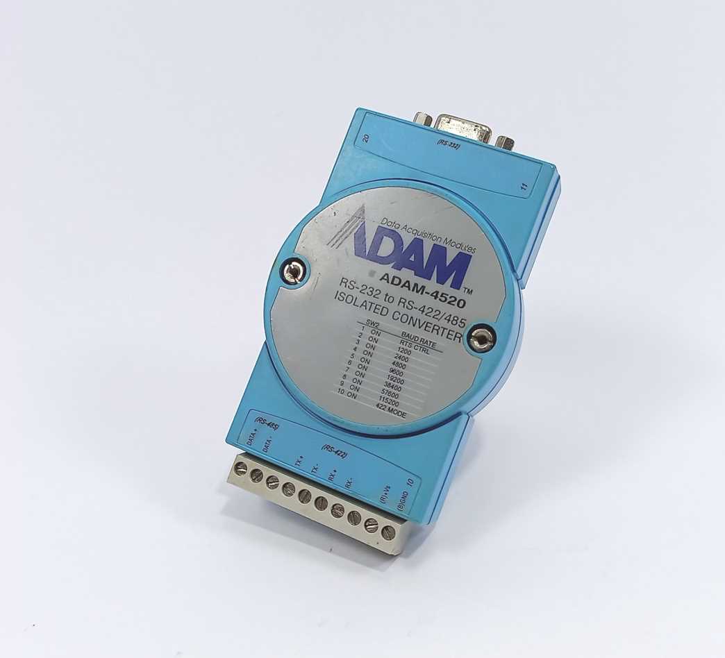 ADAM ADAM-4520 RS-232 to RS-422/485 Isolated Converter