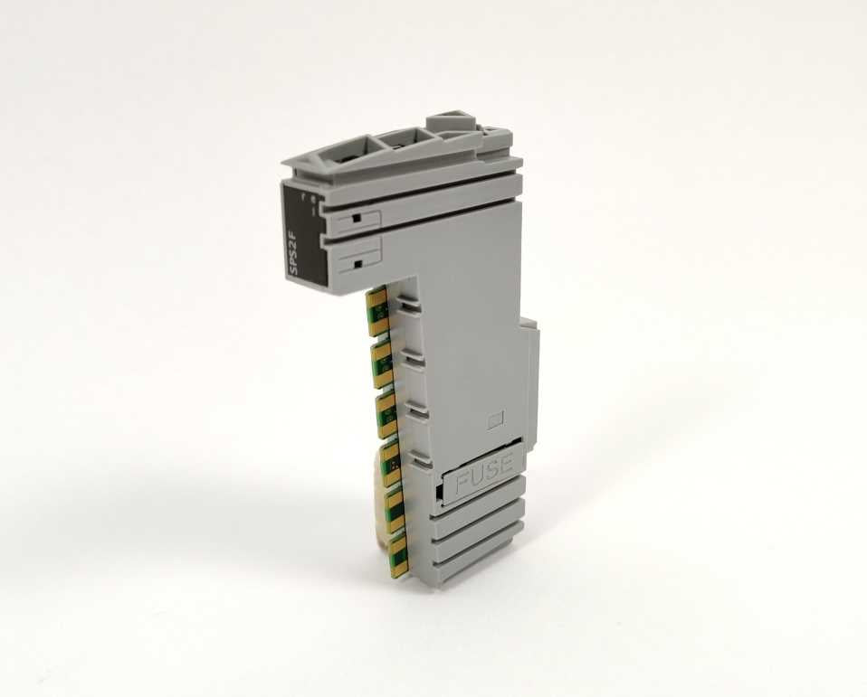 Schneider Electric TM5SPS2F Power distribution module with internal fuse