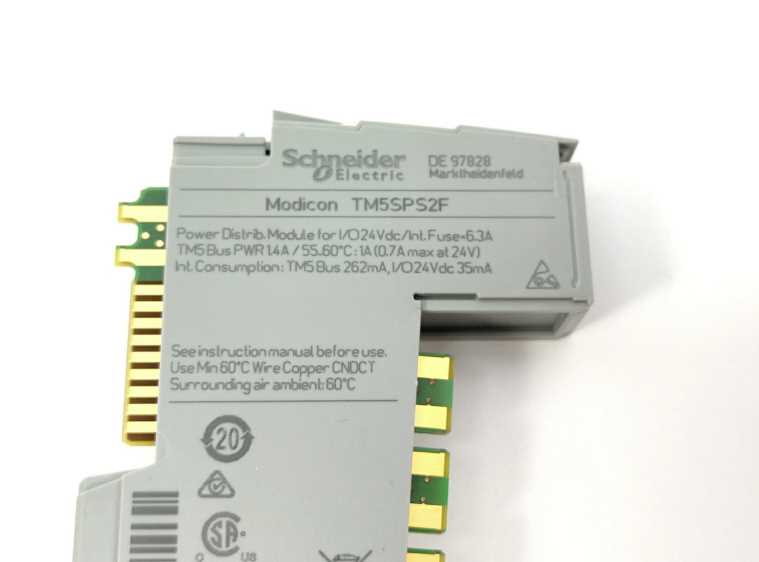 Schneider Electric TM5SPS2F Power distribution module with internal fuse