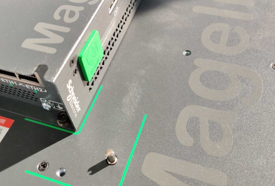 Schneider Electric HMIDM7521 Touch Screen, P/N: HMIBMIEA5DD1101