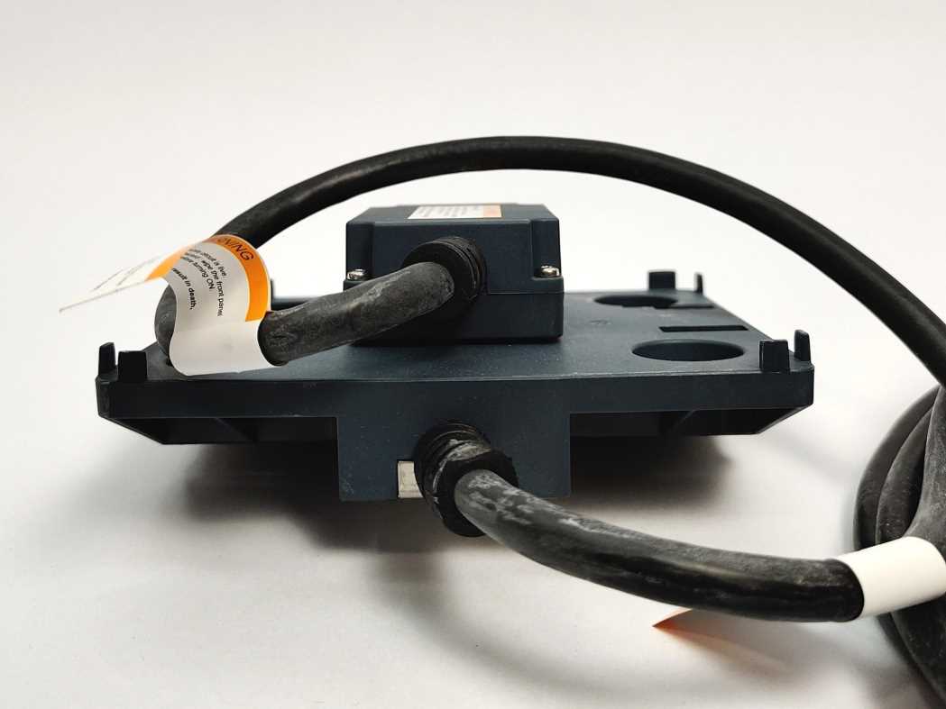 Schneider Electric HMIZSURDP Remote Control Cable Harmony SCU