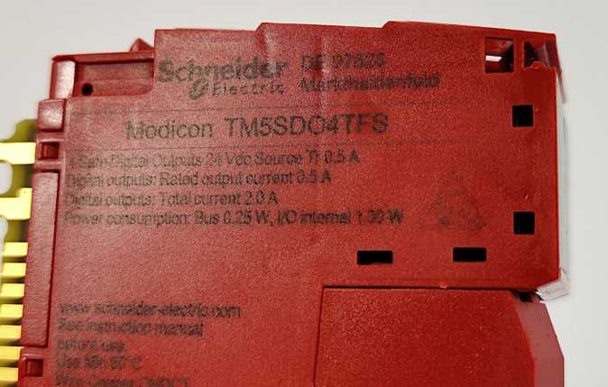 Schneider Electric TM5SDO4TFS Safety dc Discrete Output Module