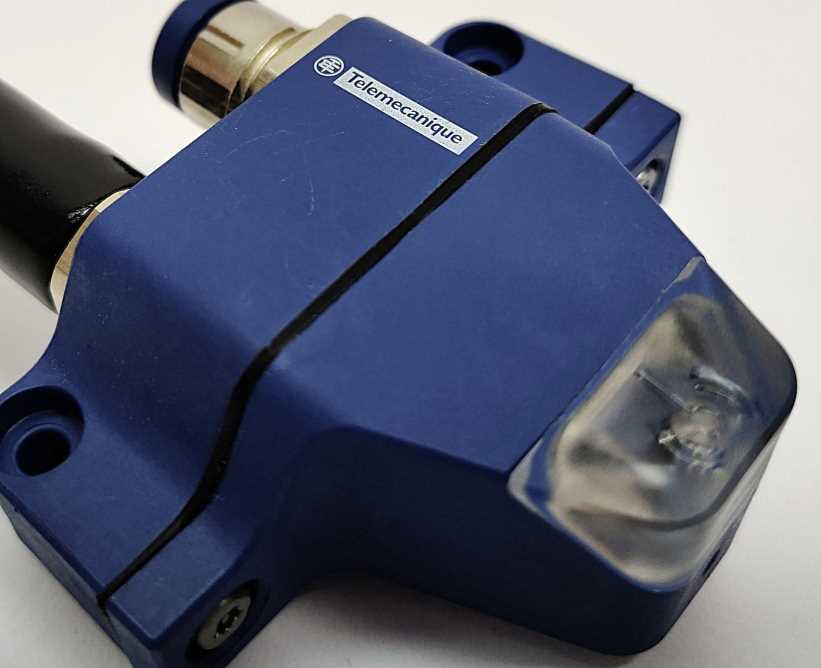 TELEMECANIQUE XZBWE112A24 Wireless transmitter