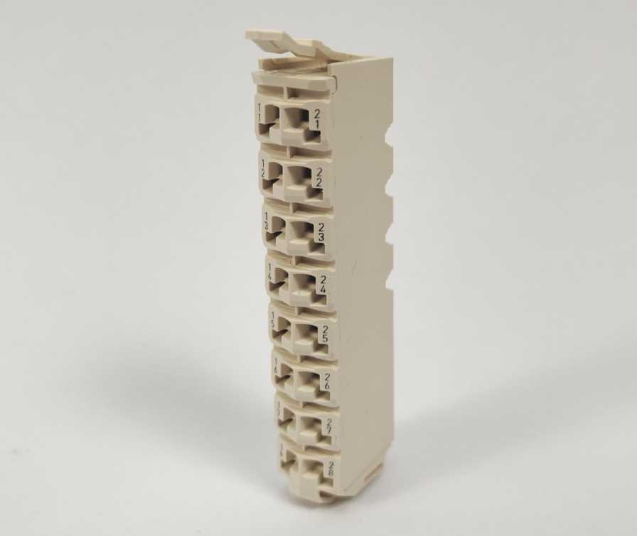 Schneider Electric TM5ACTB16 Terminal Block