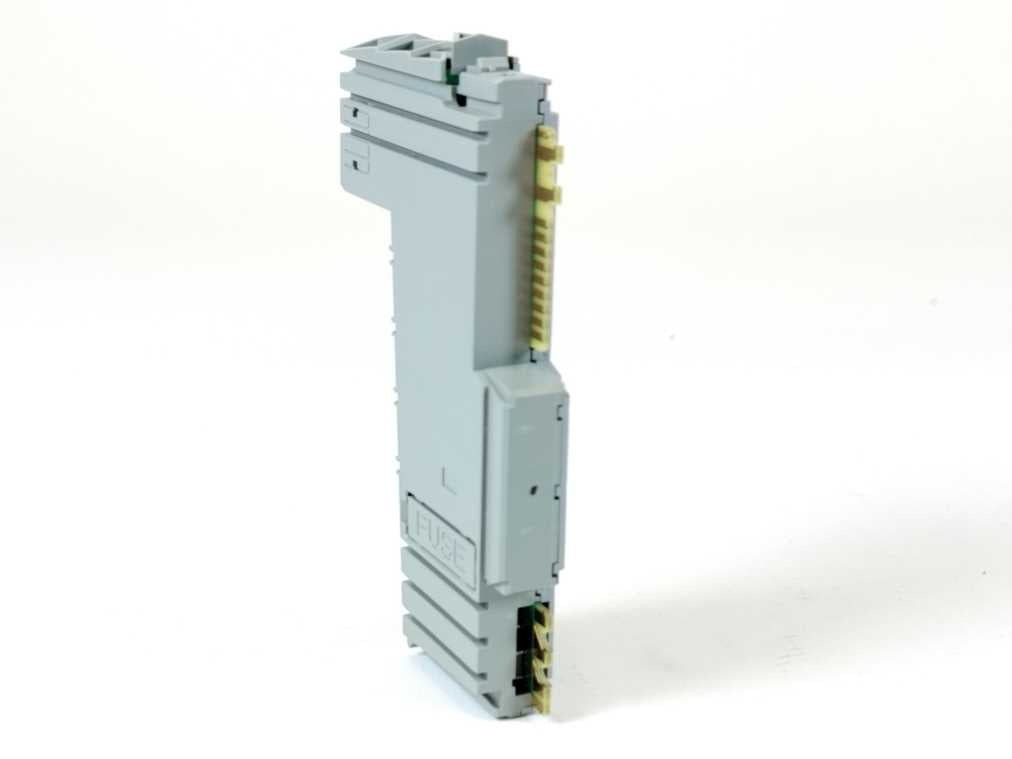 Schneider Electric TM5SPS1F Power Distribution Module with Internal Fuse