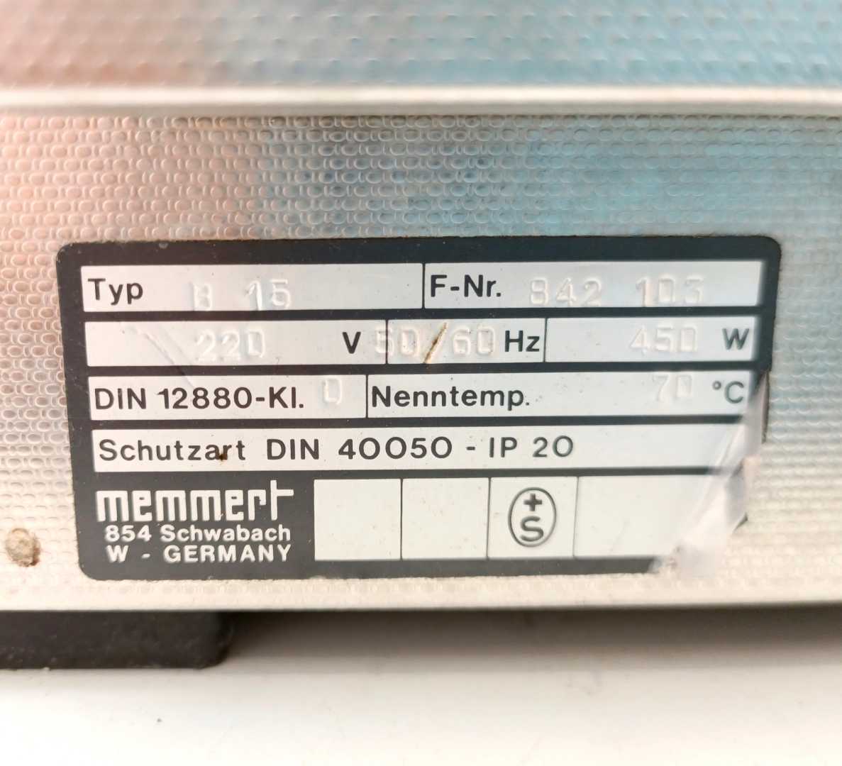 Memmert B 15 Incubator 5-70°C