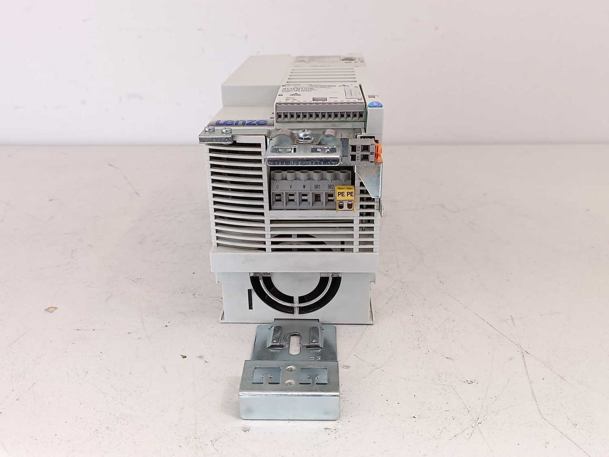 LENZE E82EV302P4C 13141956, 8200 VECTOR