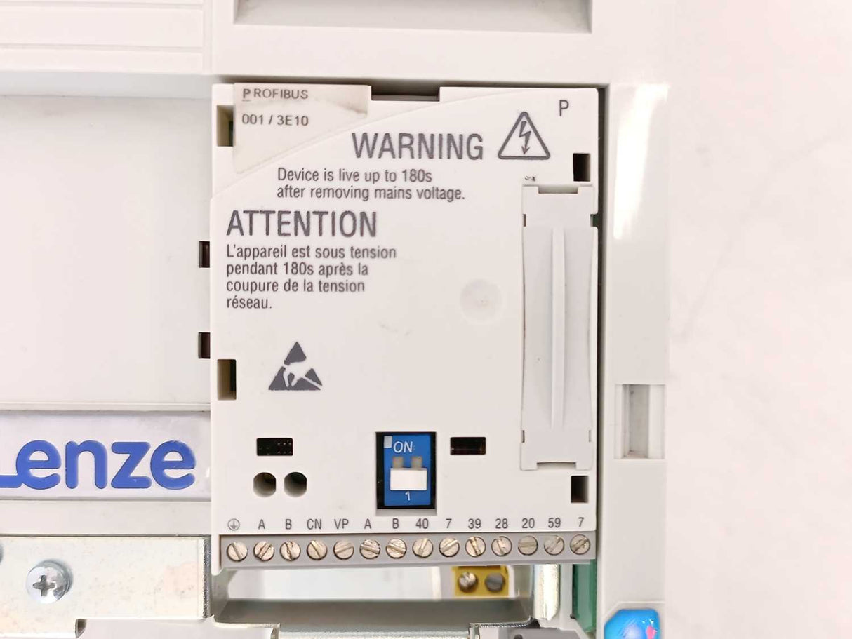 LENZE E82EV302P4C 13141956, 8200 VECTOR