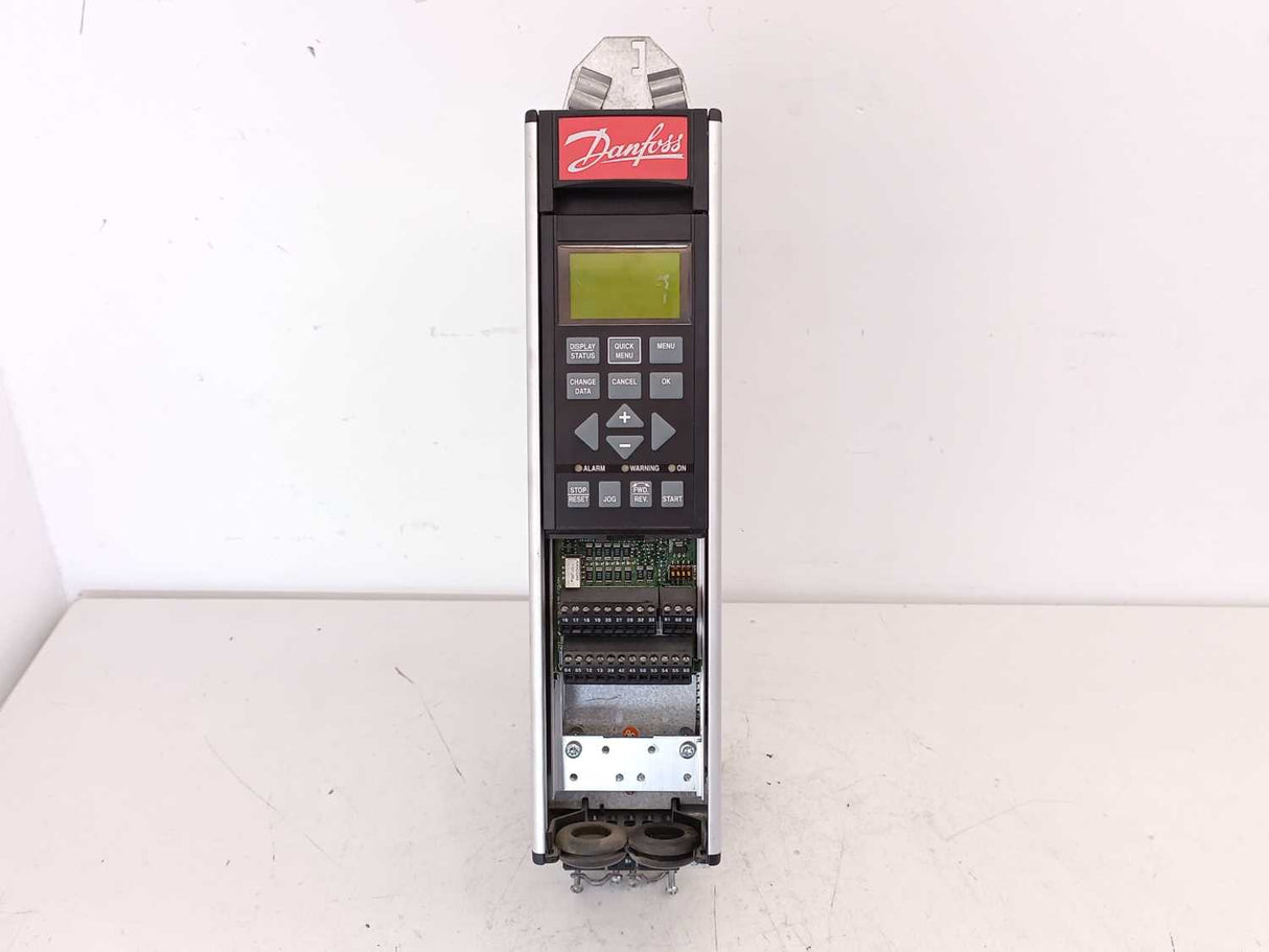 Danfoss 175Z0535 VLT5001PT5B20EBR3DLF10A00C0