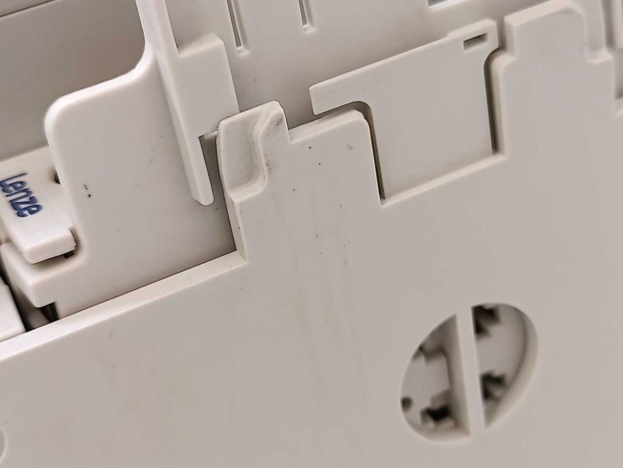 LENZE E94ASHE0044B22NNNN Single drive, HighLine servo inverter E94ASHE0244